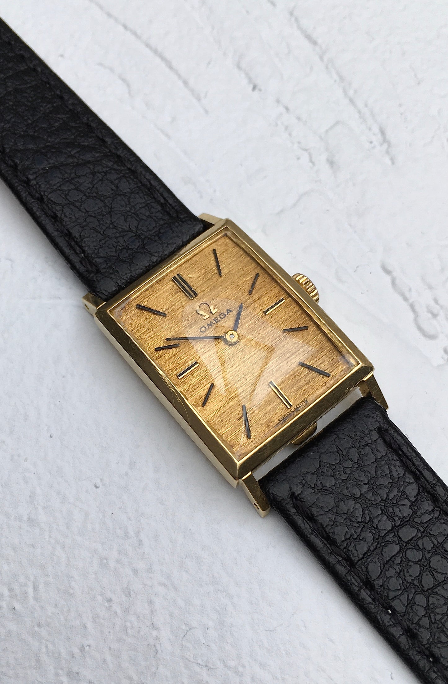 Vintage 1960s 18k Gold Omega