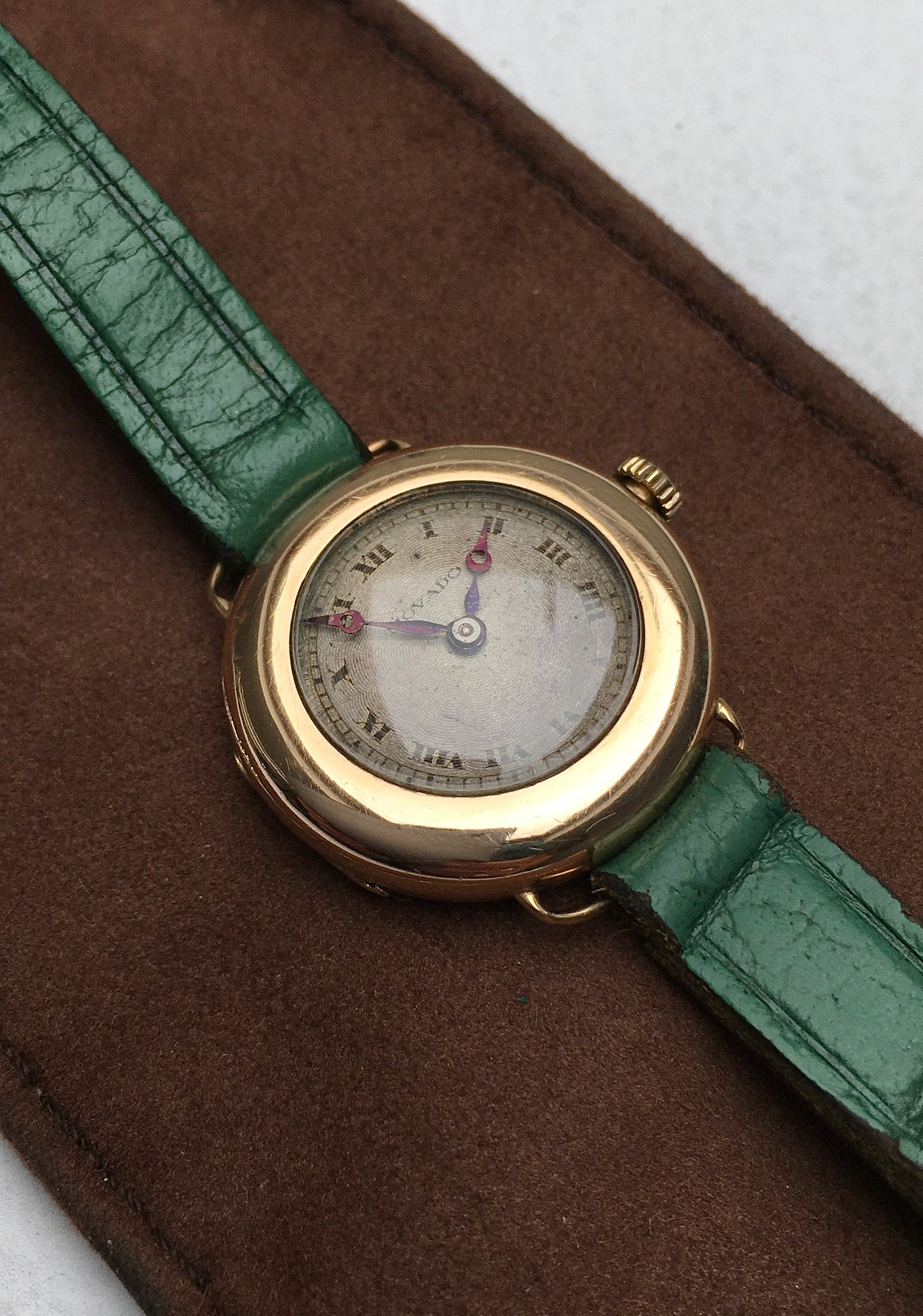 Antique 1920s 9ct Gold Movado