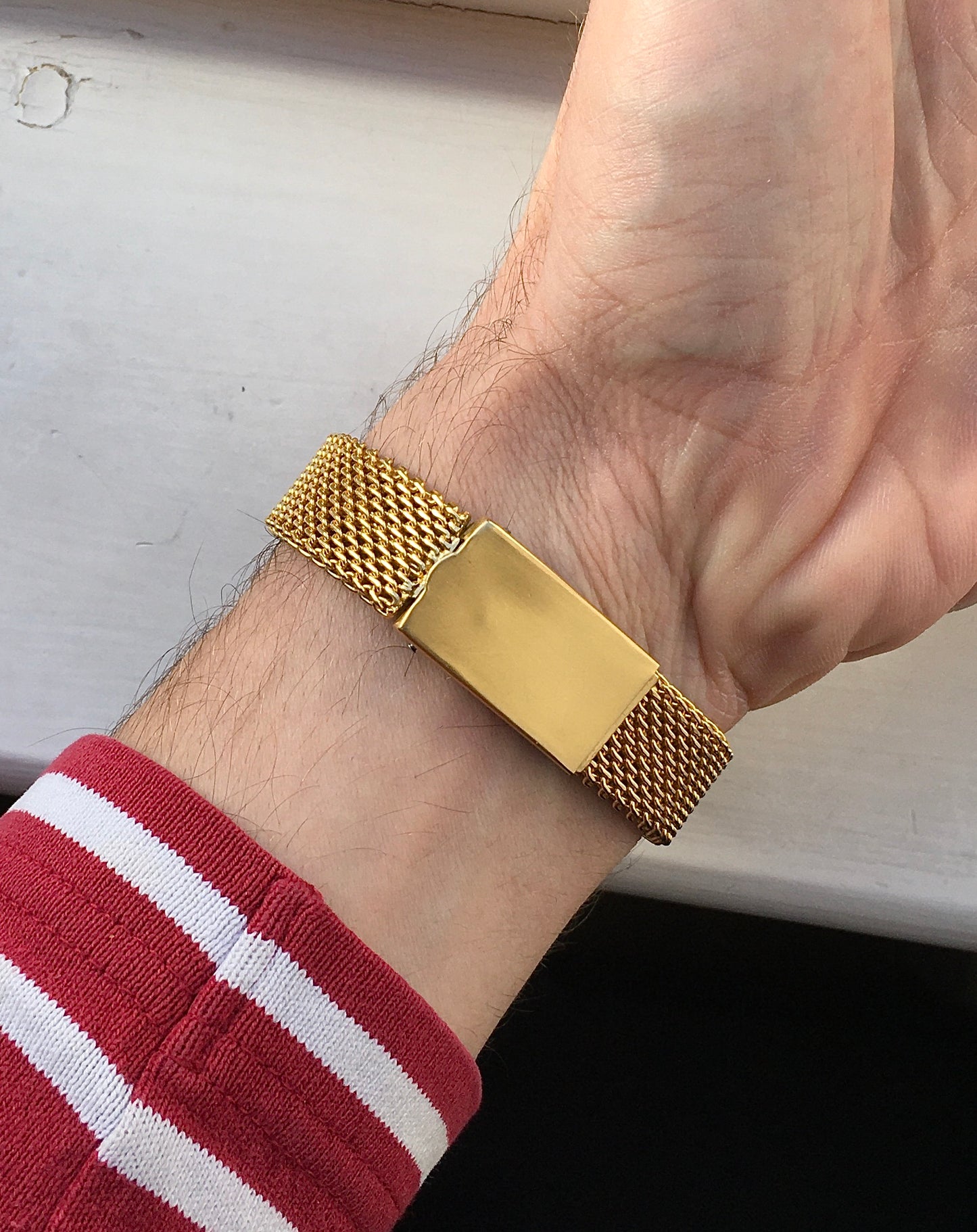 Vintage 1970s Golden Accurist