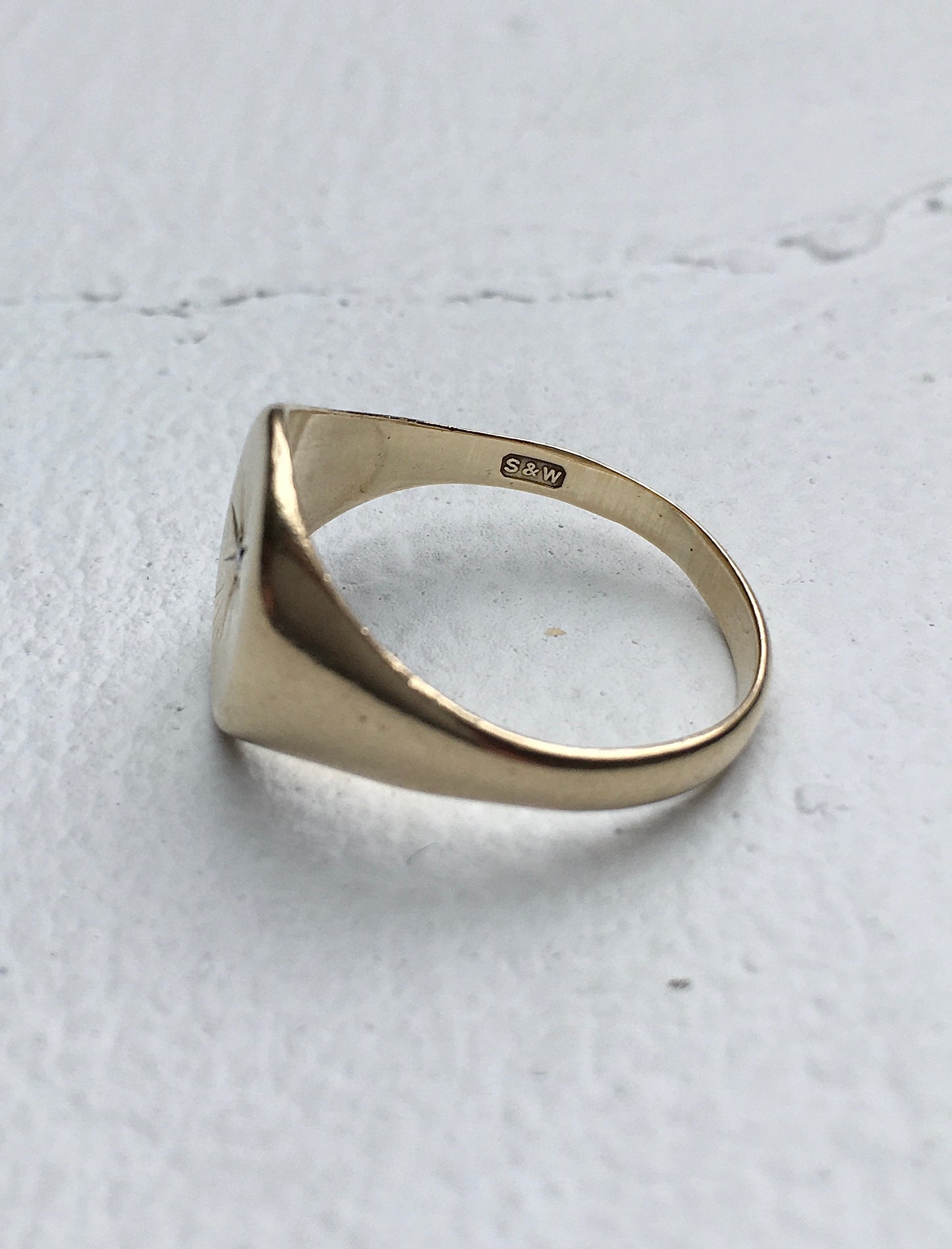 1960s 9ct Gold Diamond Signet