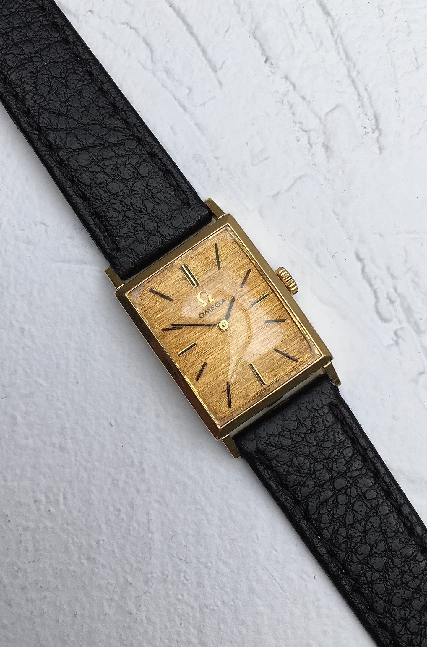 Vintage 1960s 18k Gold Omega