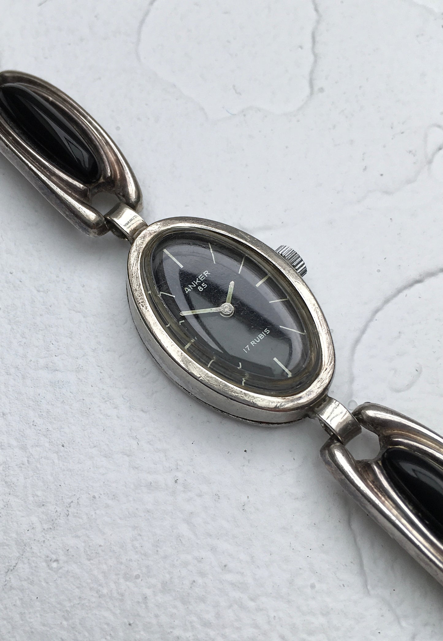 Vintage 1970s Silver Anker