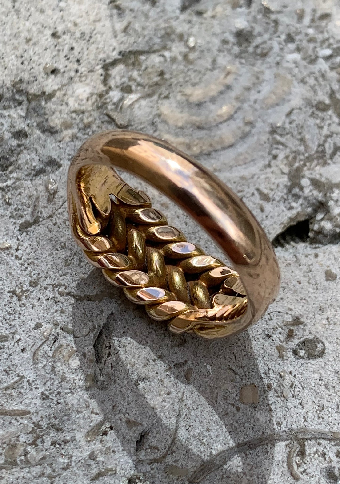 Antique 9ct Gold Keeper Ring