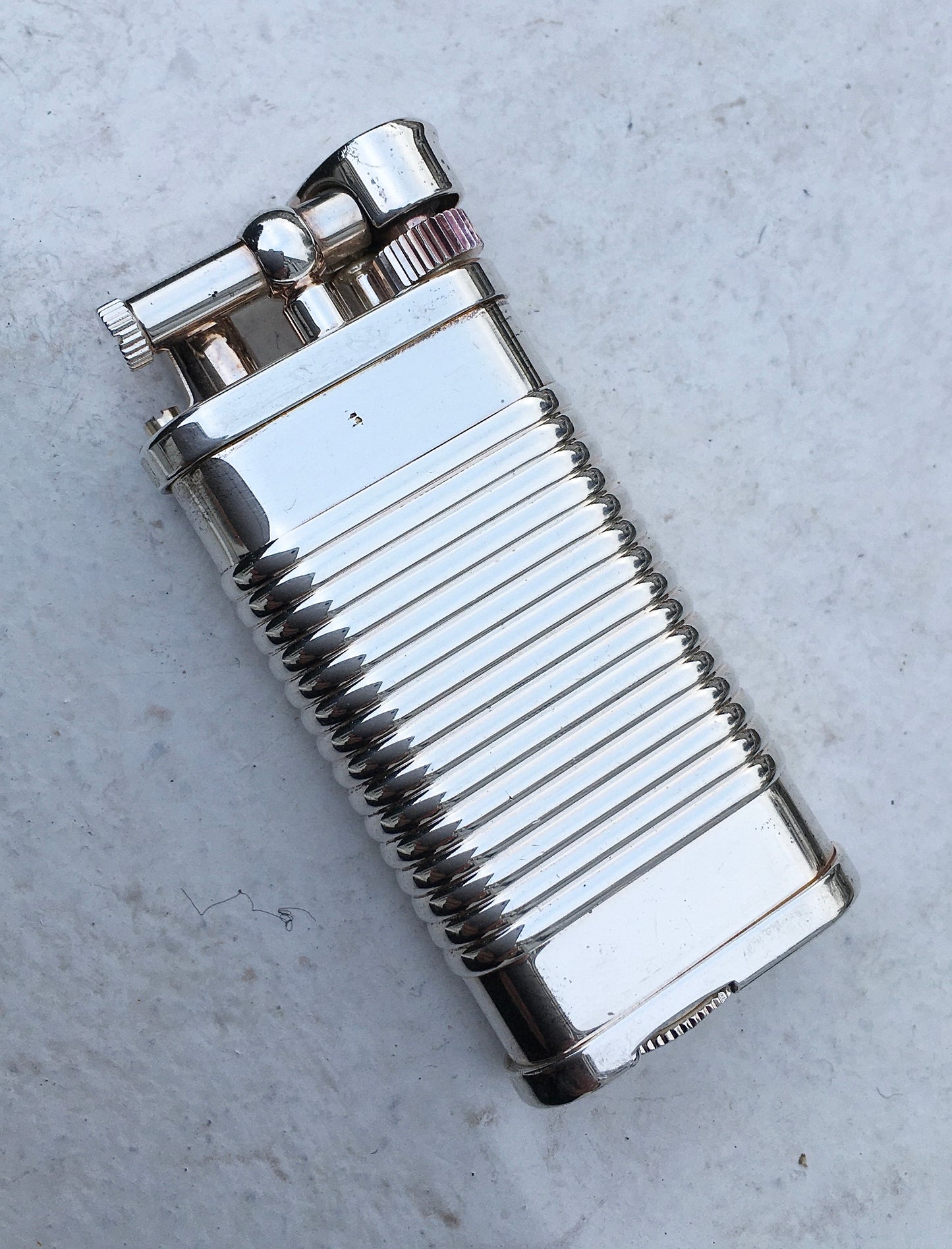 Dunhill Unique