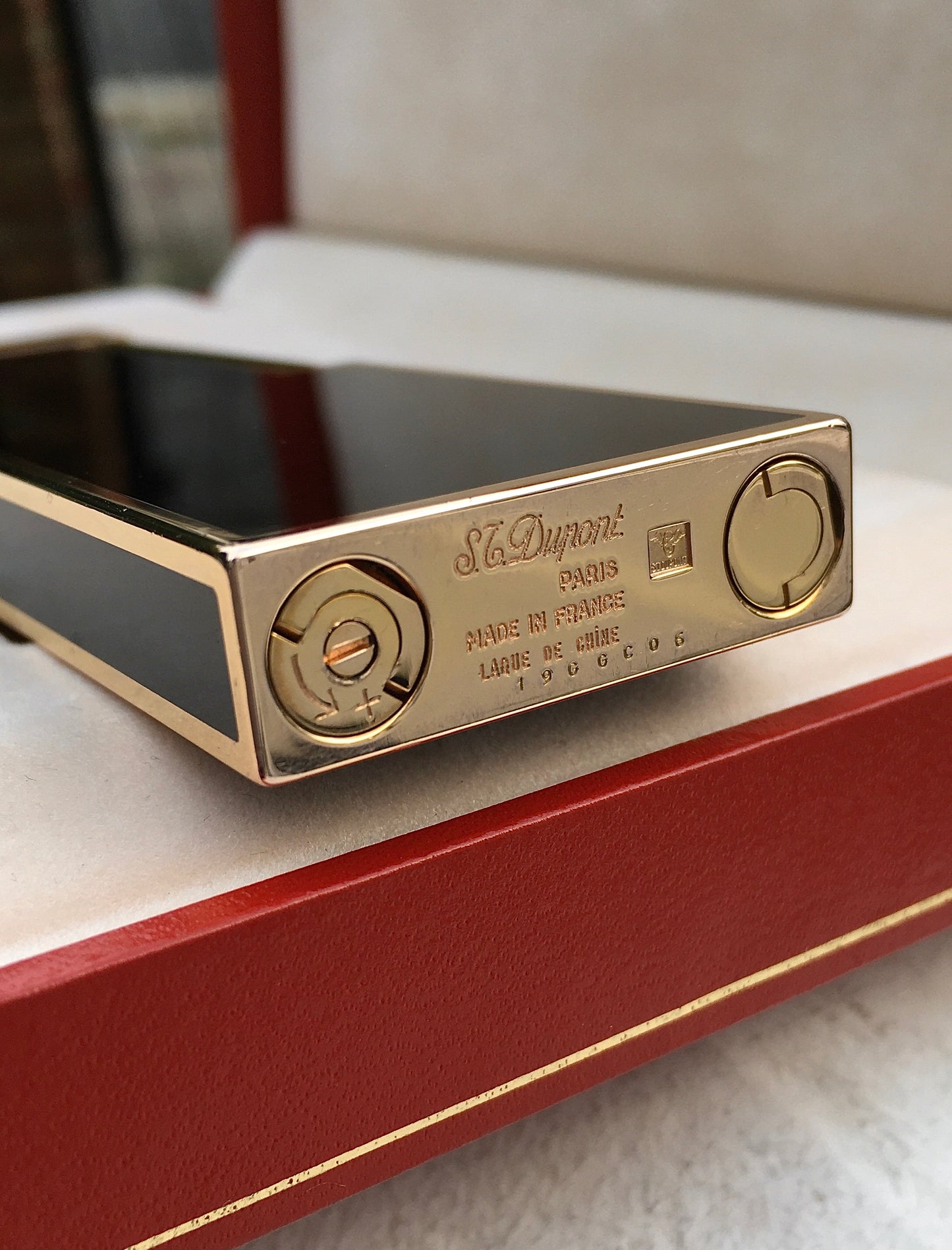 1980s S.T. Dupont Table Lighter