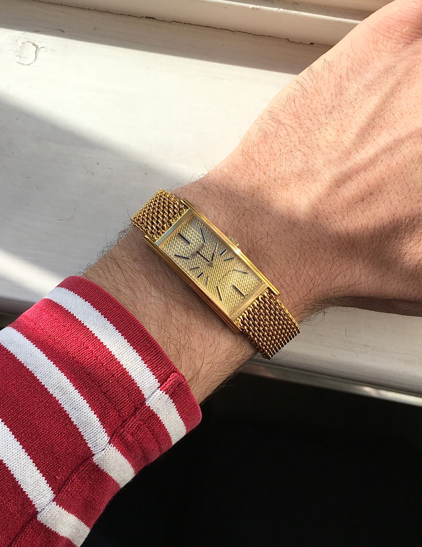 Vintage 1970s Golden Accurist