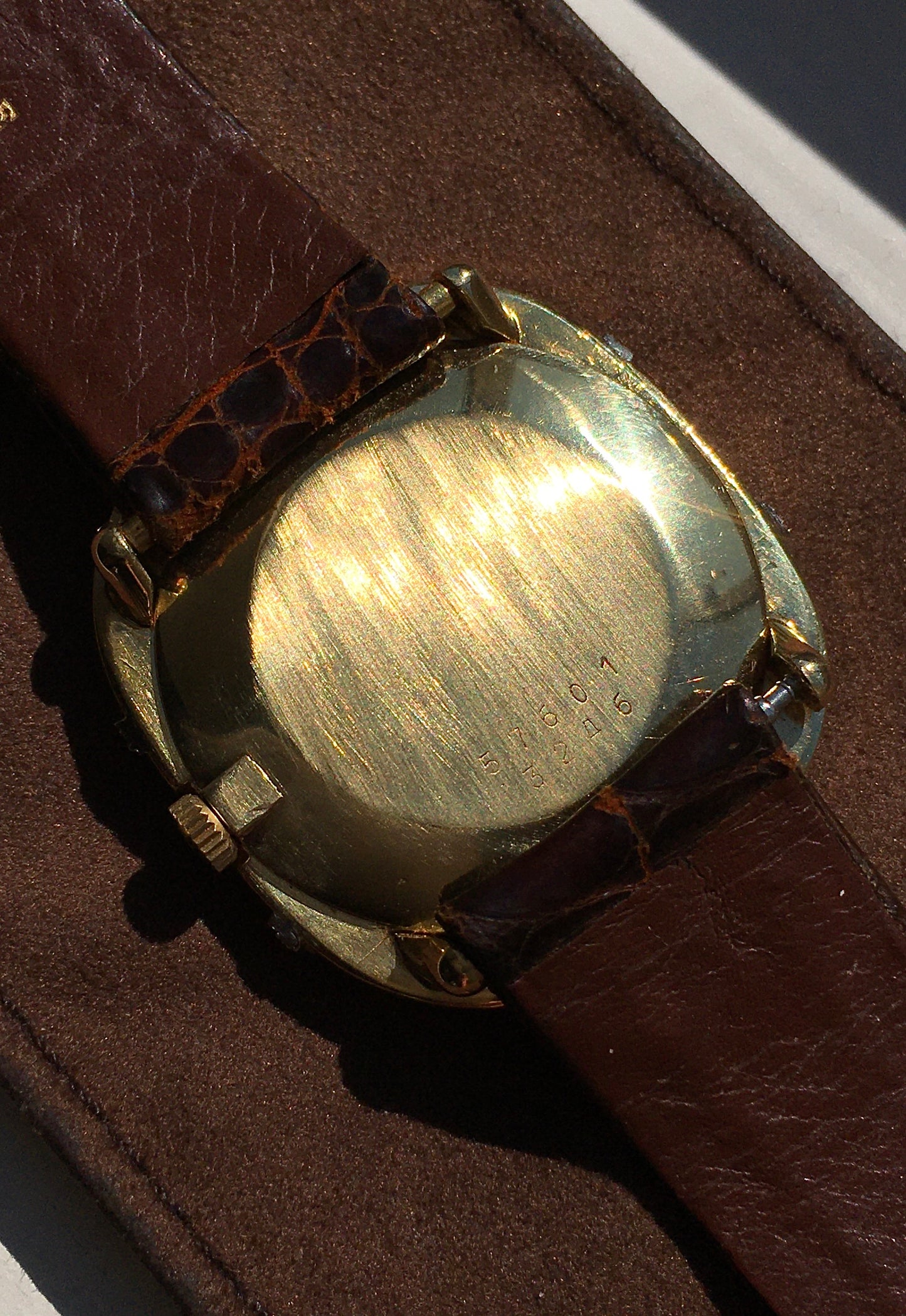 Vintage 1970s 18k Montre Royale