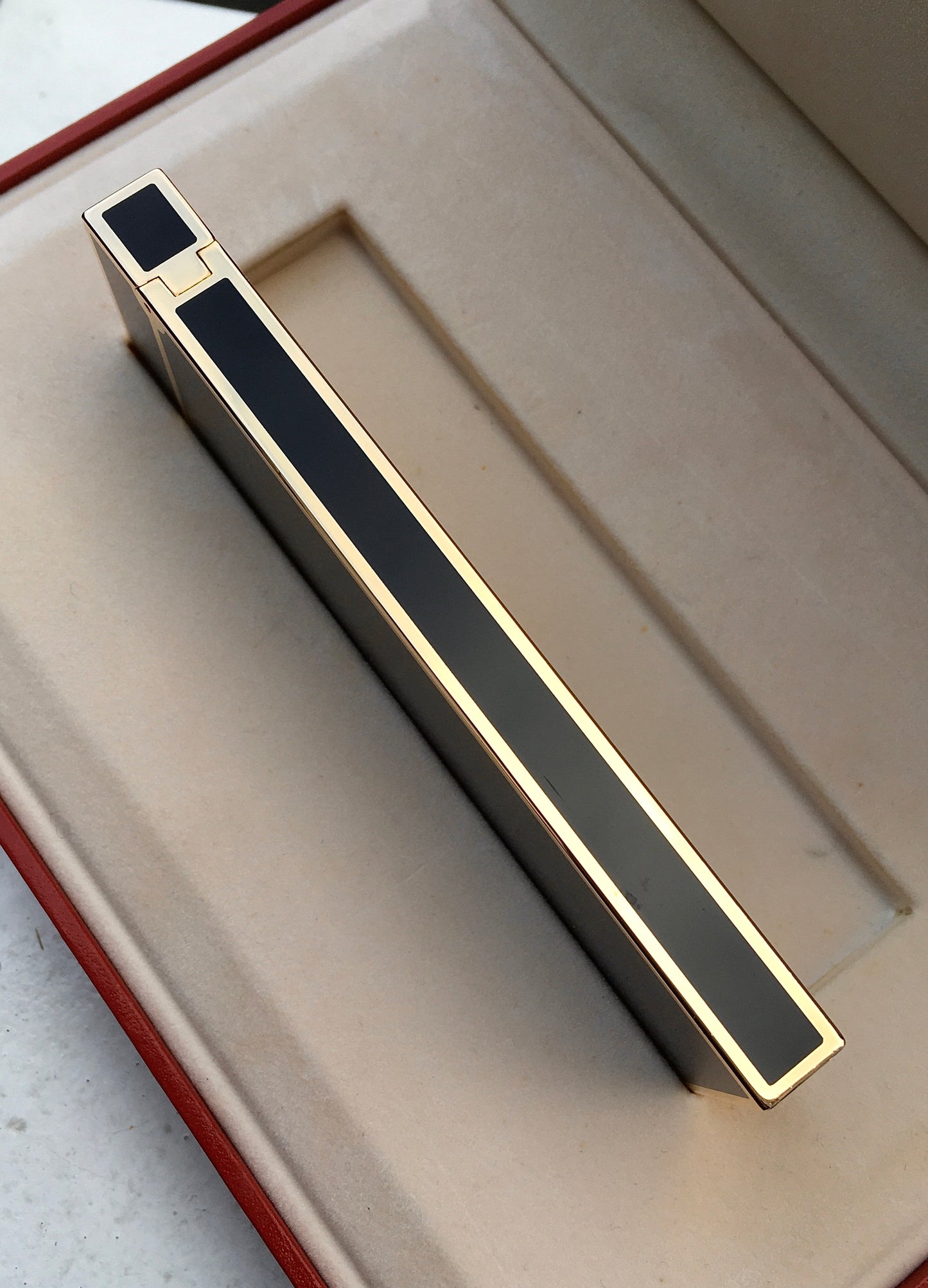 1980s S.T. Dupont Table Lighter