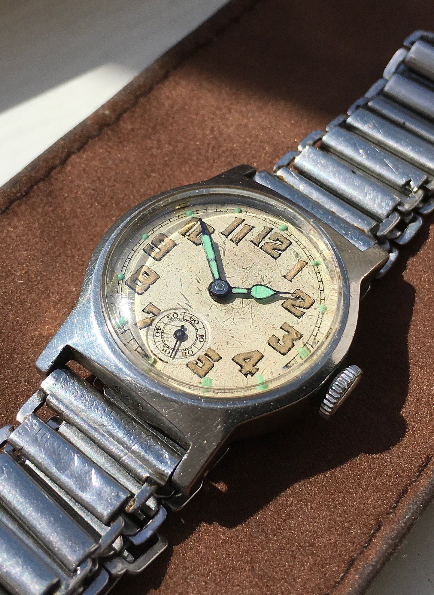 Vintage 1940s West End Watch Co. Wristwatch
