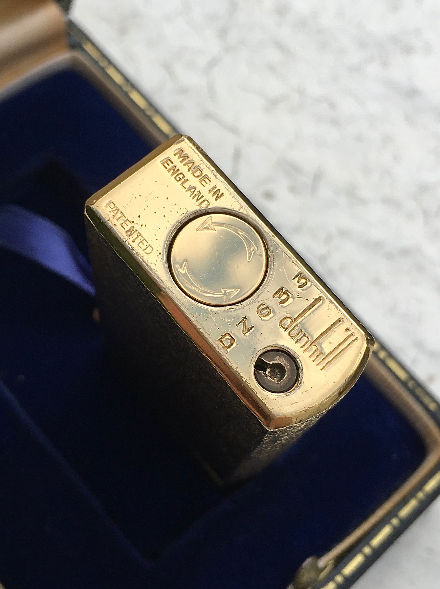 Vintage 1970s Dunhill 70