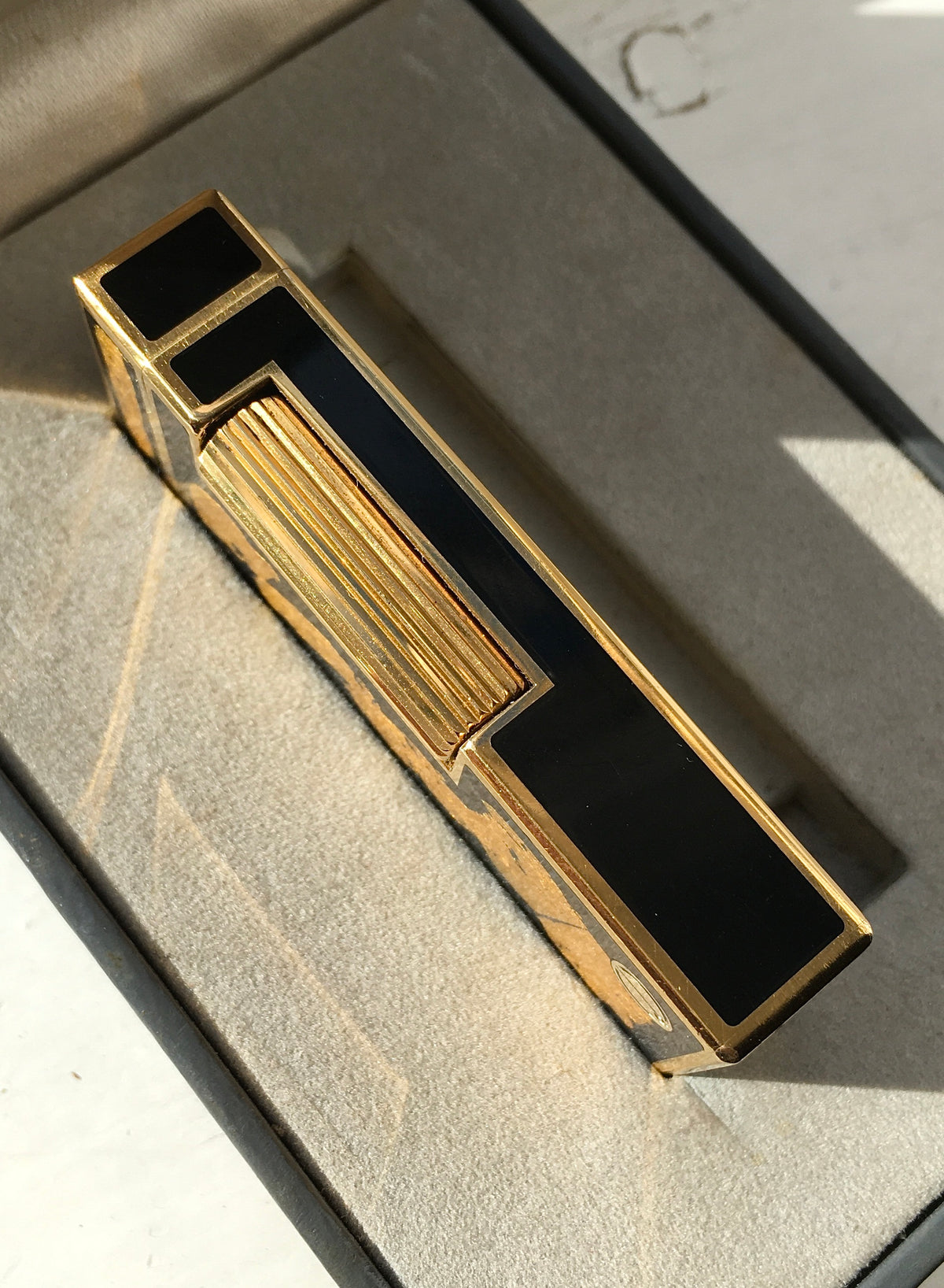 Vintage 1980s Gold Leaf Dunhill Rollagas