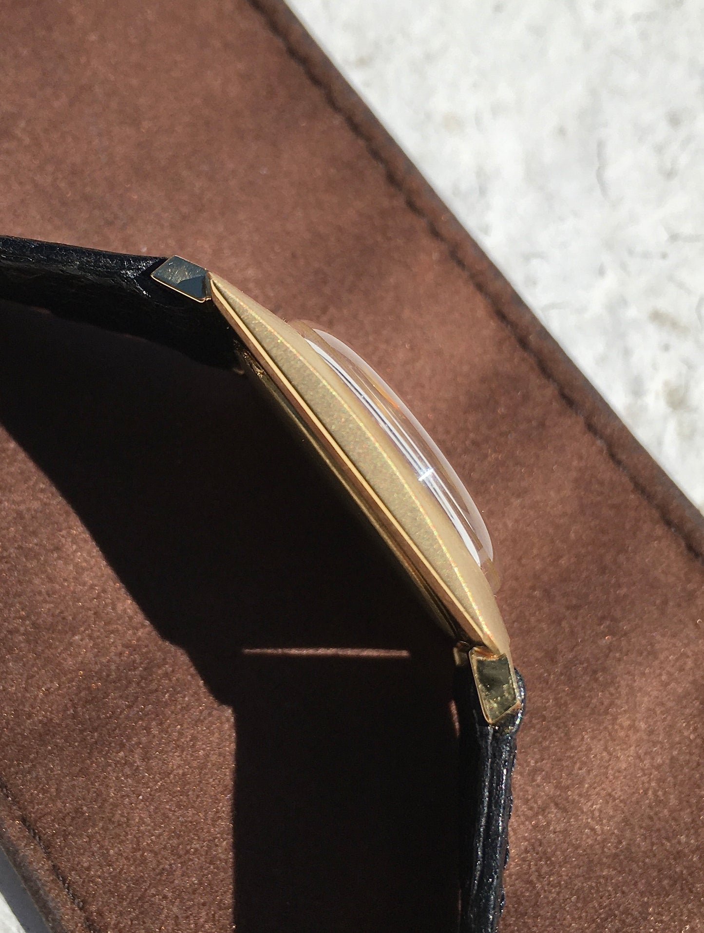 Vintage 1960s 18k Universal Genève