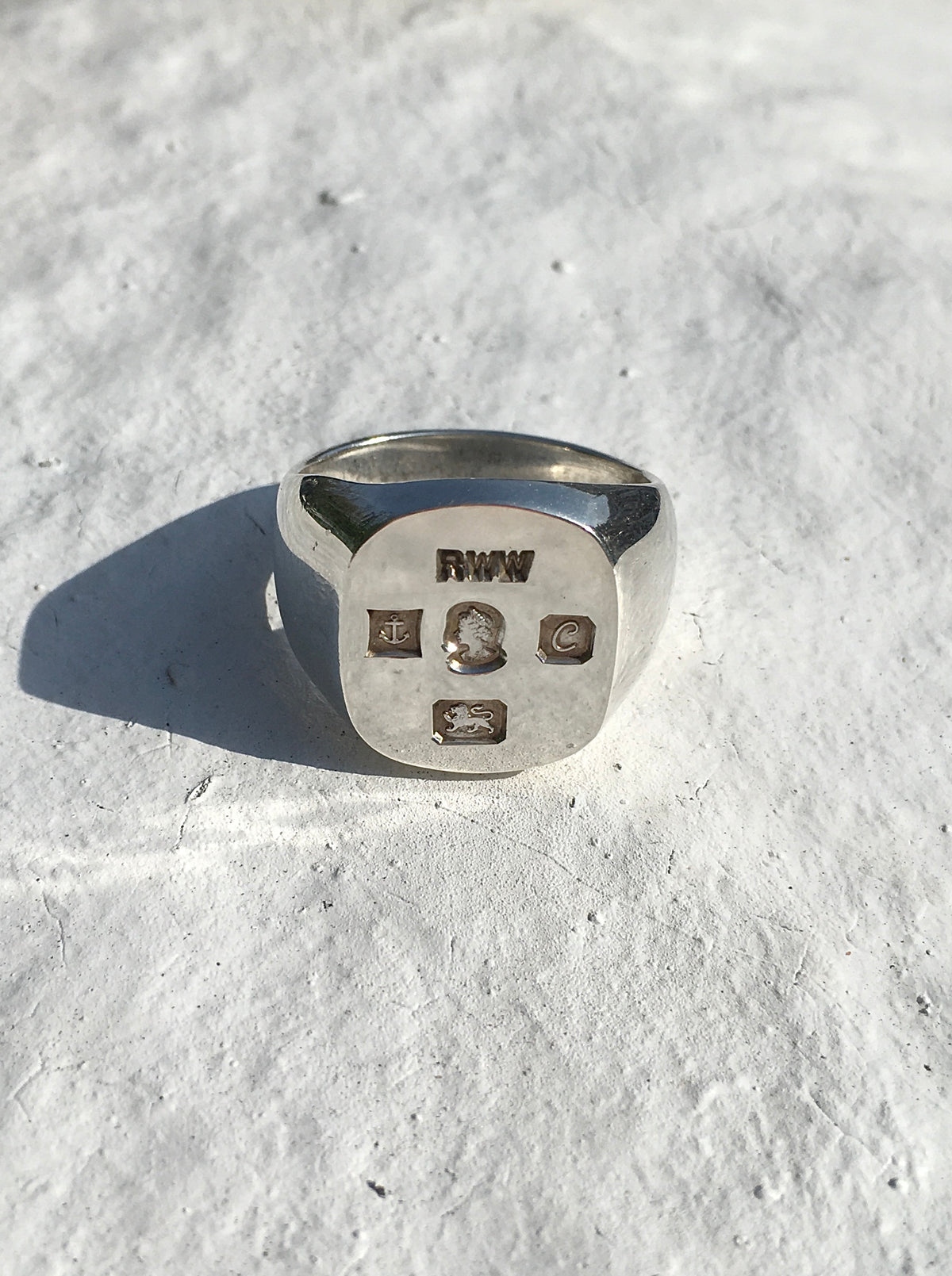Vintage 1970s Sterling Silver Hallmark Ring