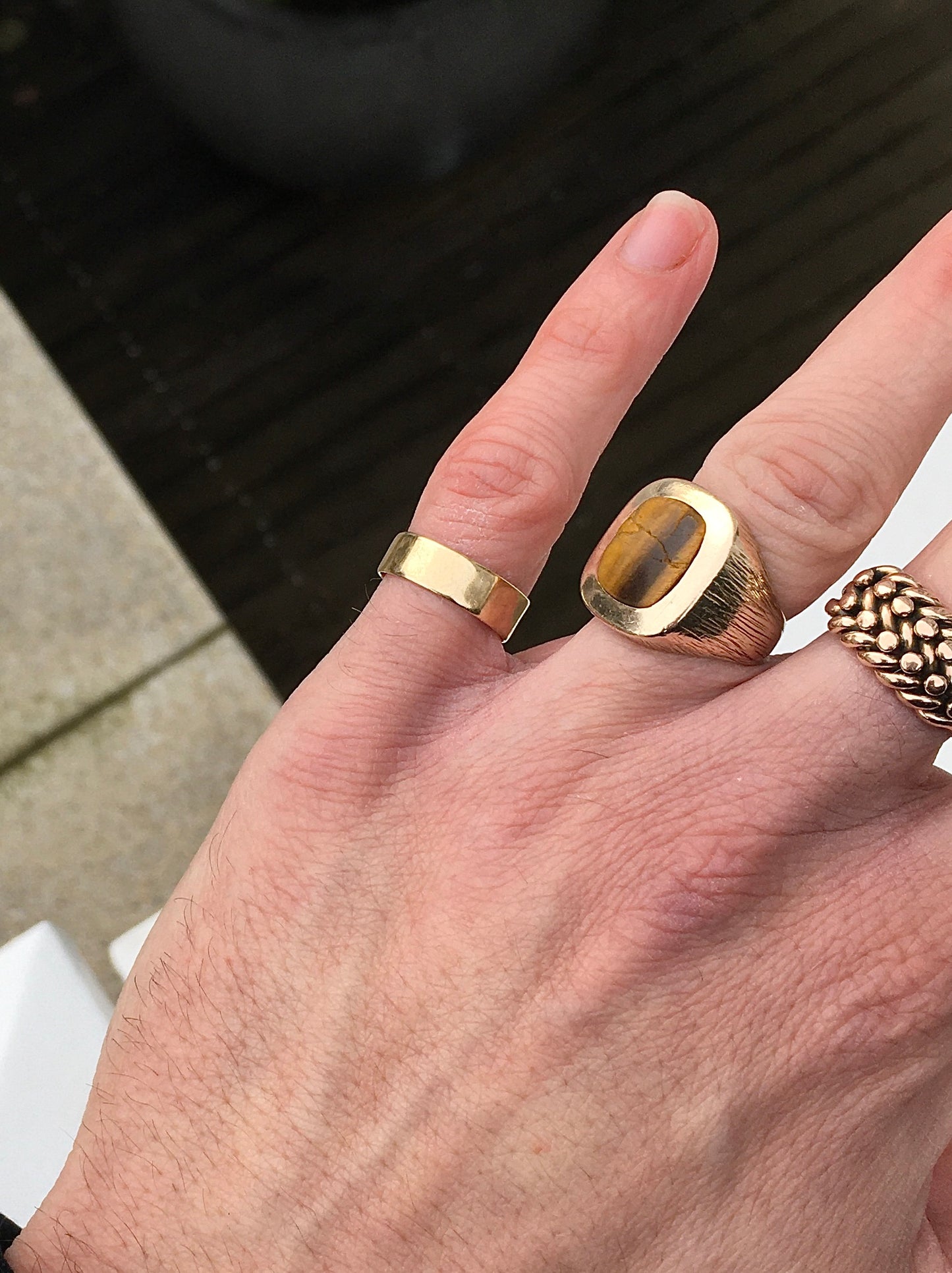 Vintage 1960s 9ct Gold Band