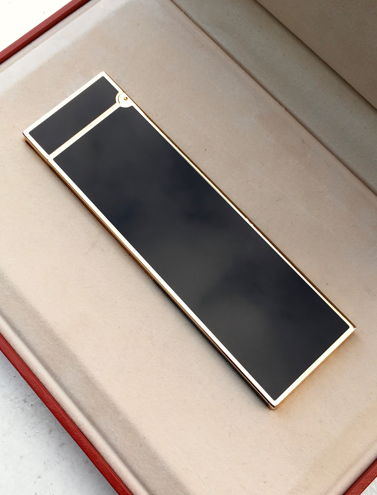 1980s S.T. Dupont Table Lighter