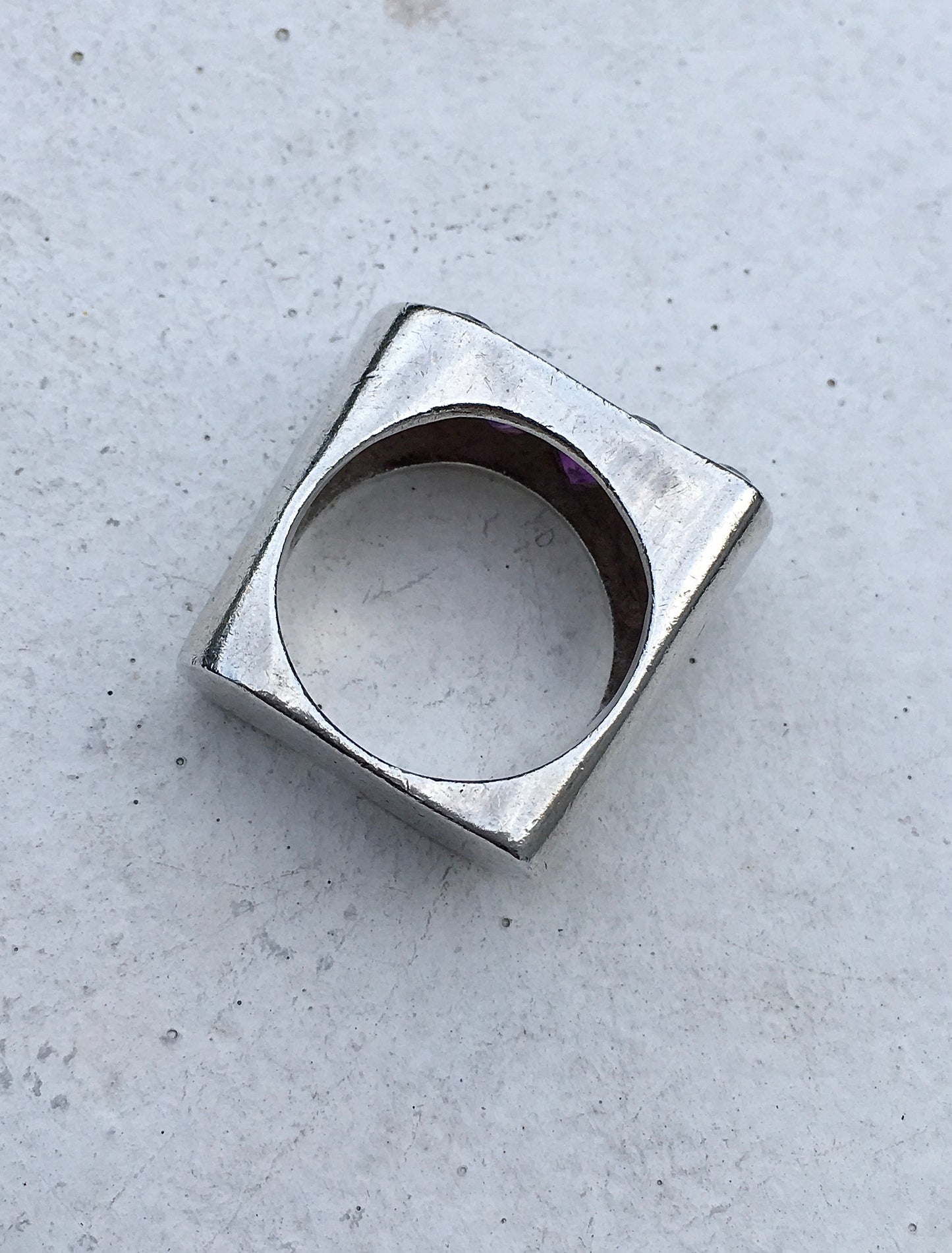 Sterling Silver x Amethyst Ring