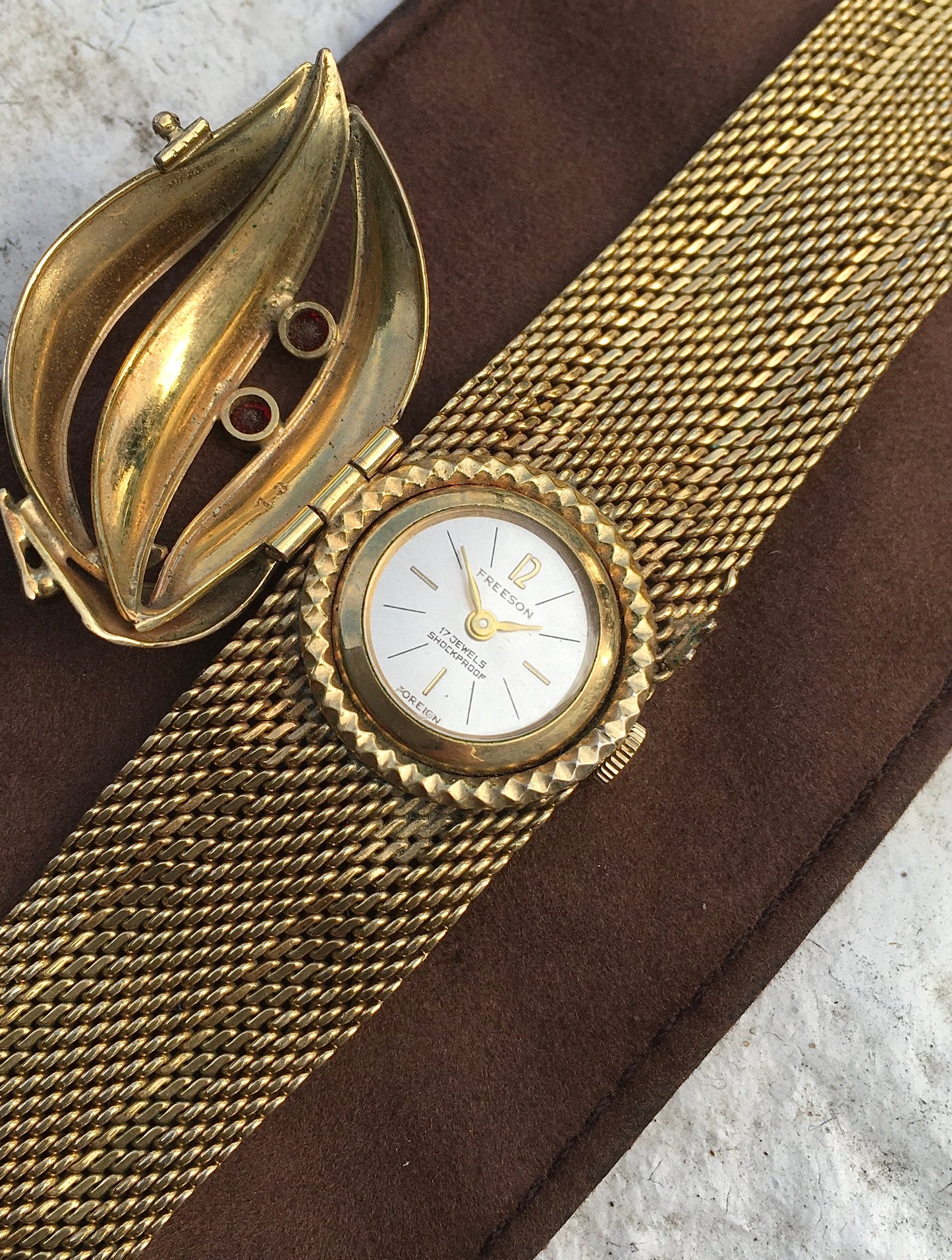 Vintage 1960s Freeson Hidden Dial