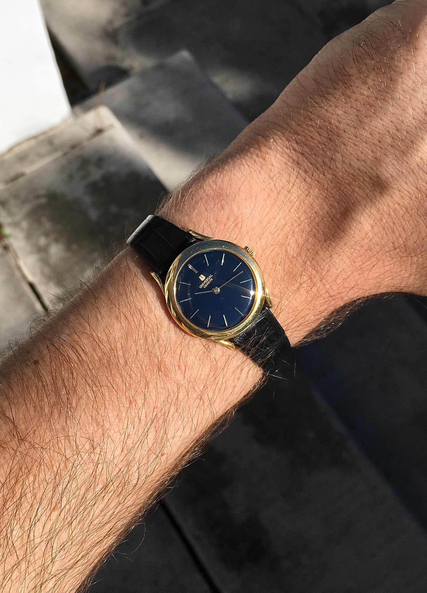 Vintage 1970s 18k Universal Genève