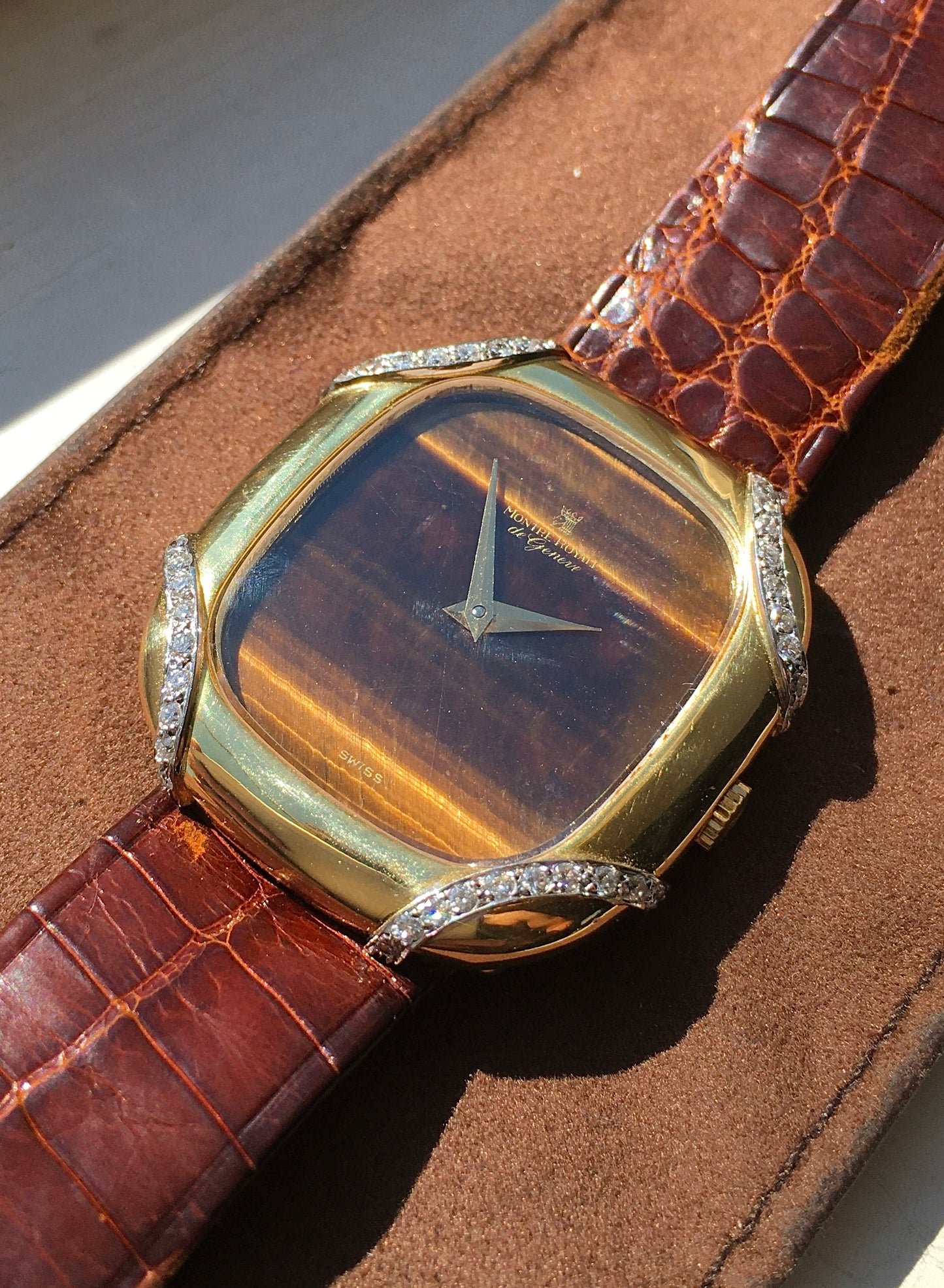 Vintage 1970s 18k Montre Royale