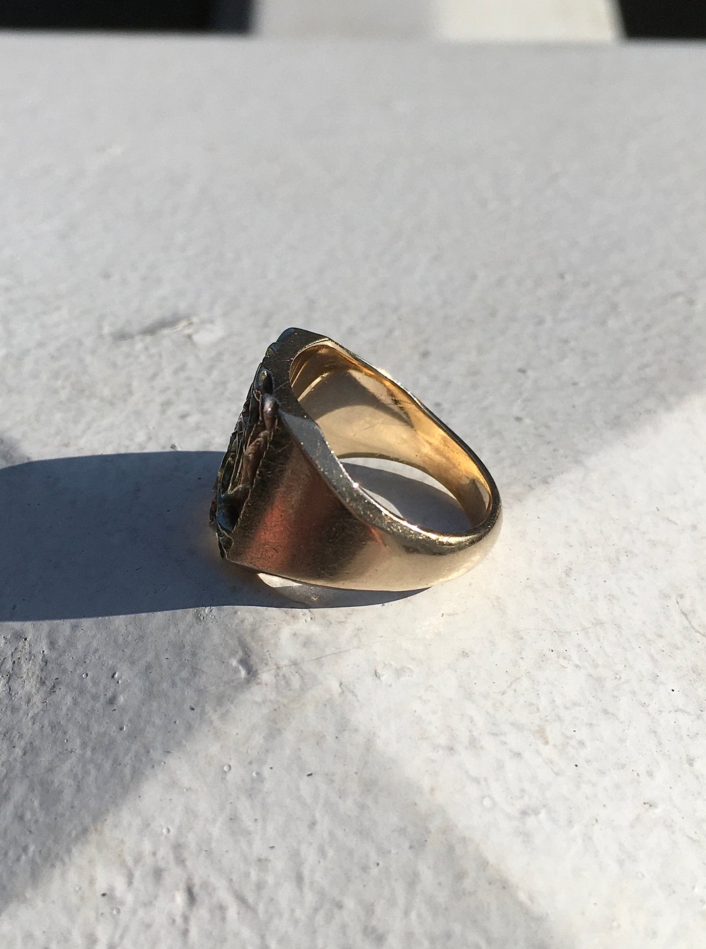 Vintage 1970s 9ct Tri-Colour Ring
