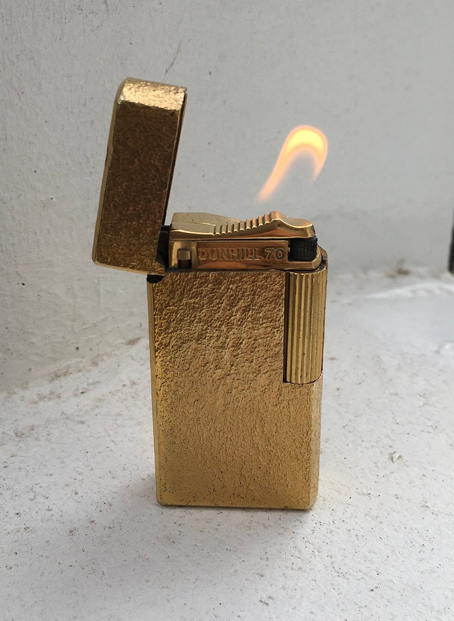 Vintage 1970s Dunhill 70