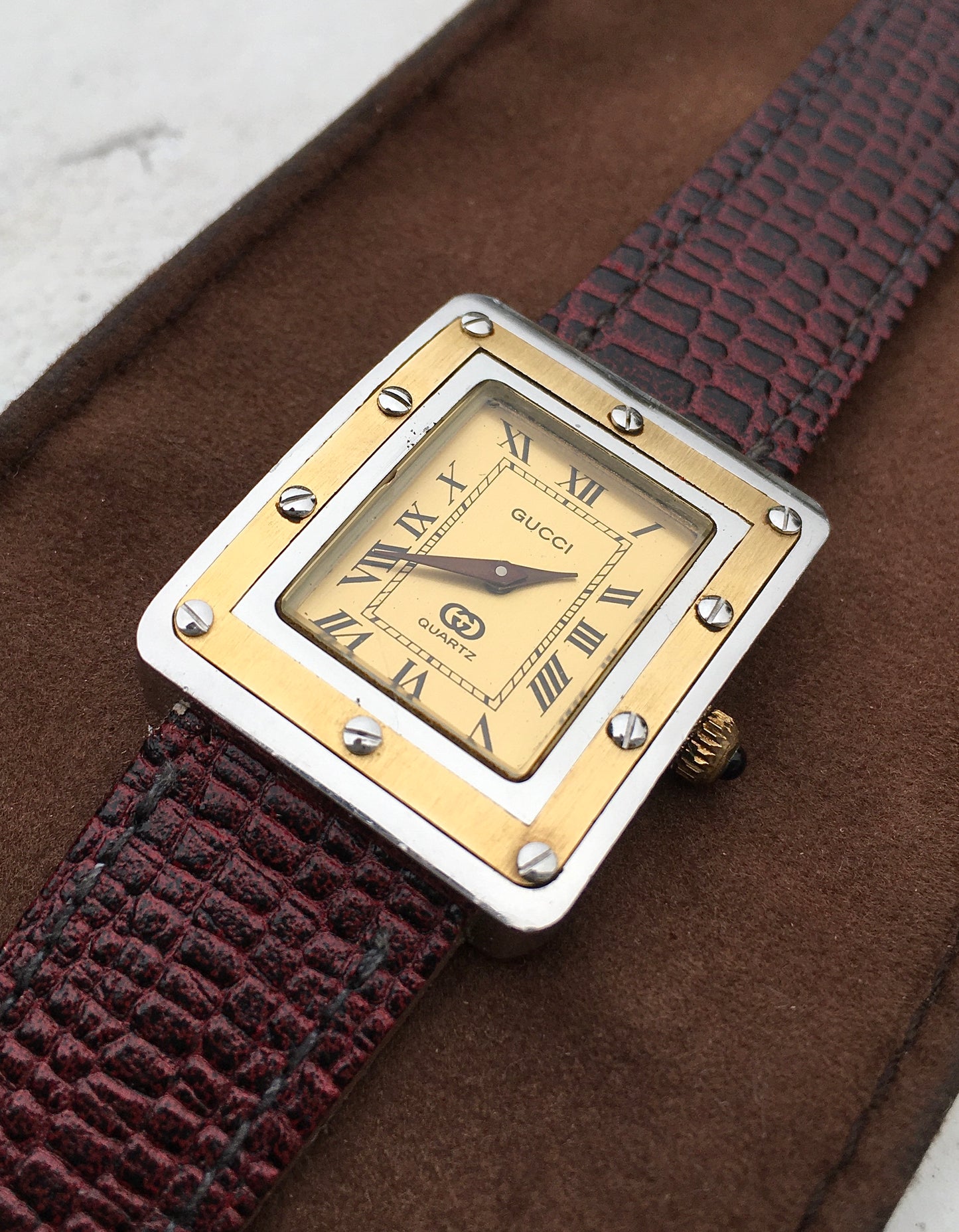 Vintage 1980s Gucci Flatline