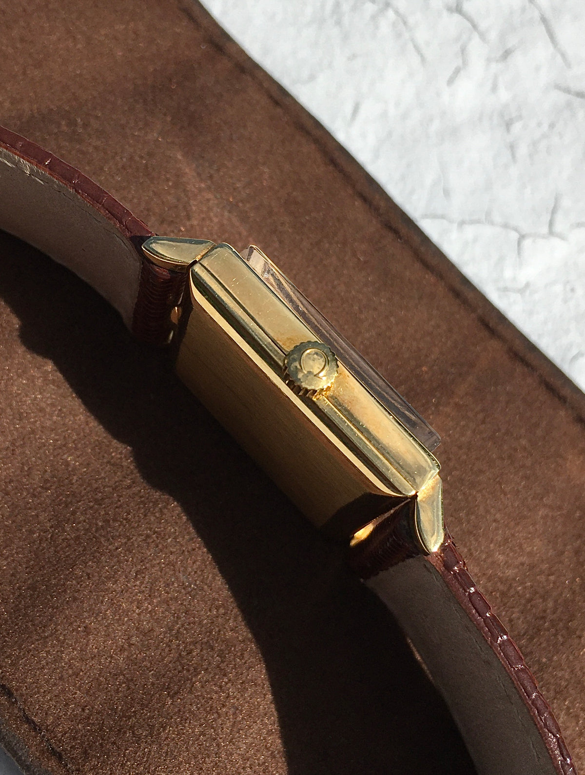 Vintage 1960s 18k Omega