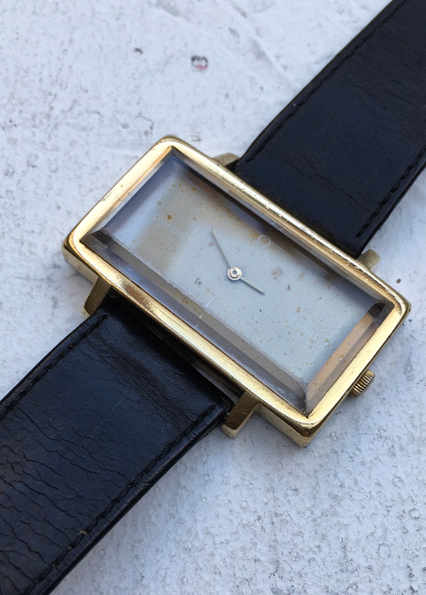 1970s Andrew Grima Emerald Line Omega De Ville