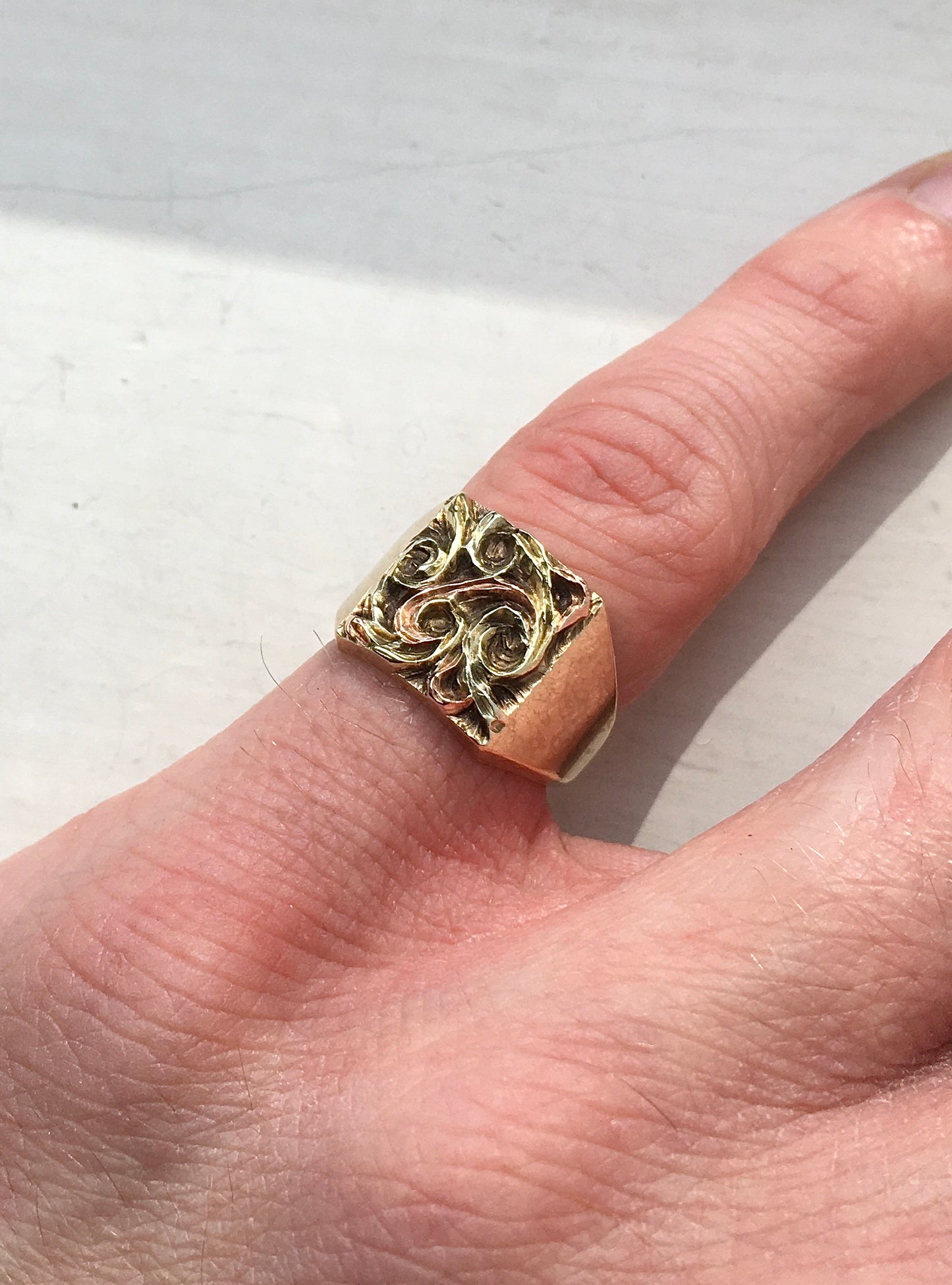 Vintage 1970s 9ct Tri-Colour Ring