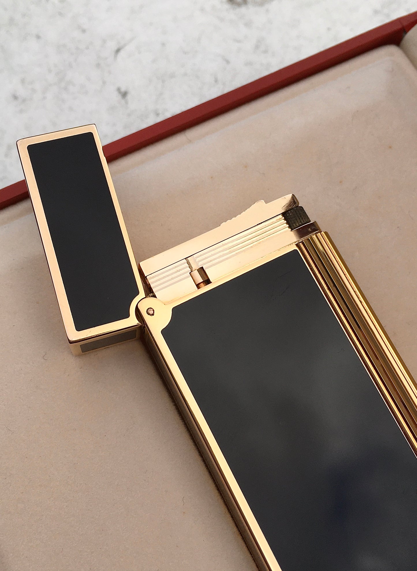 1980s S.T. Dupont Table Lighter