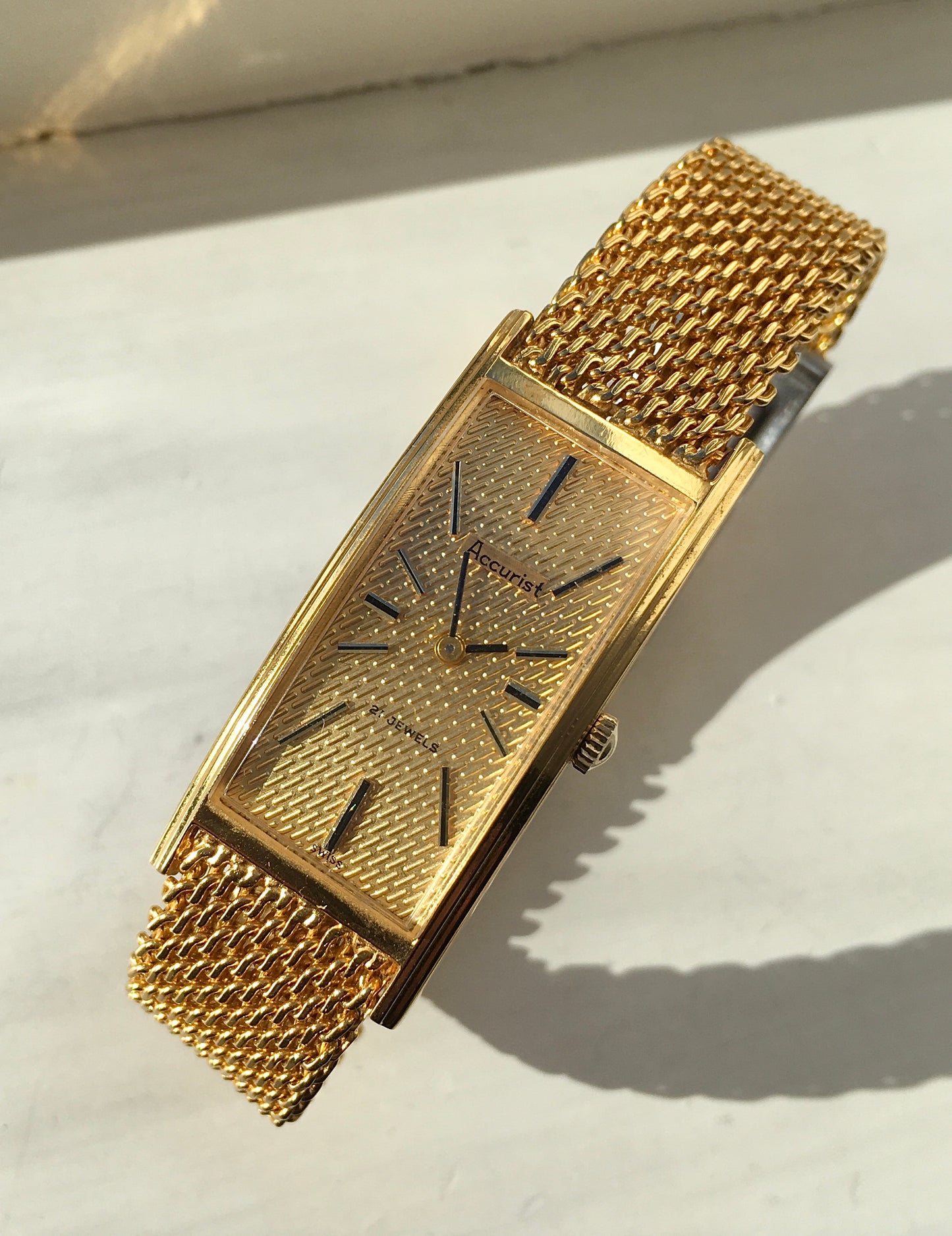 Vintage 1970s Golden Accurist