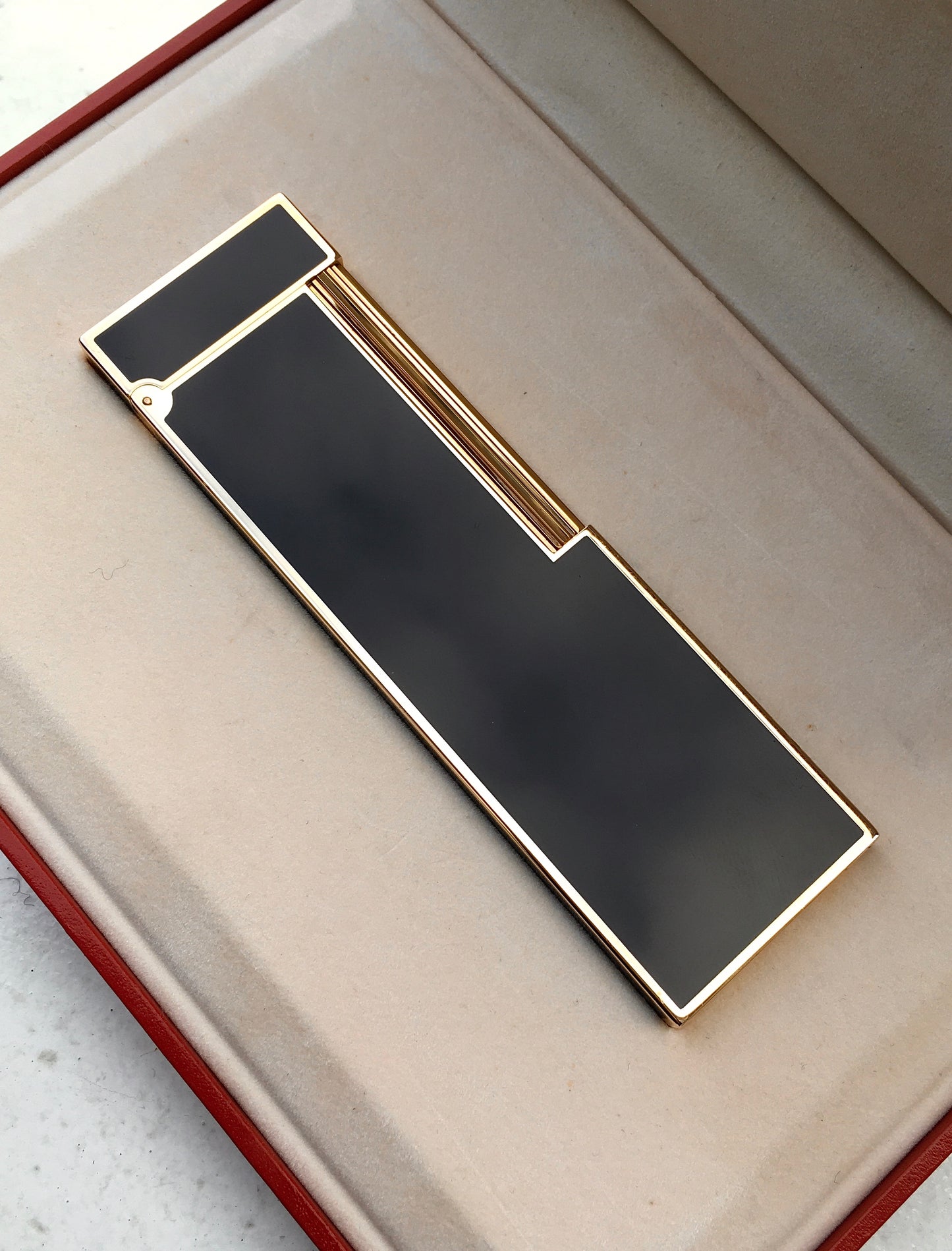 1980s S.T. Dupont Table Lighter