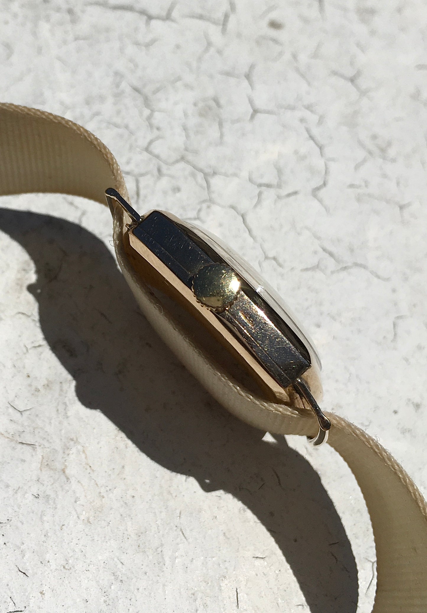 Vintage 1950s 9ct Gold Tudor