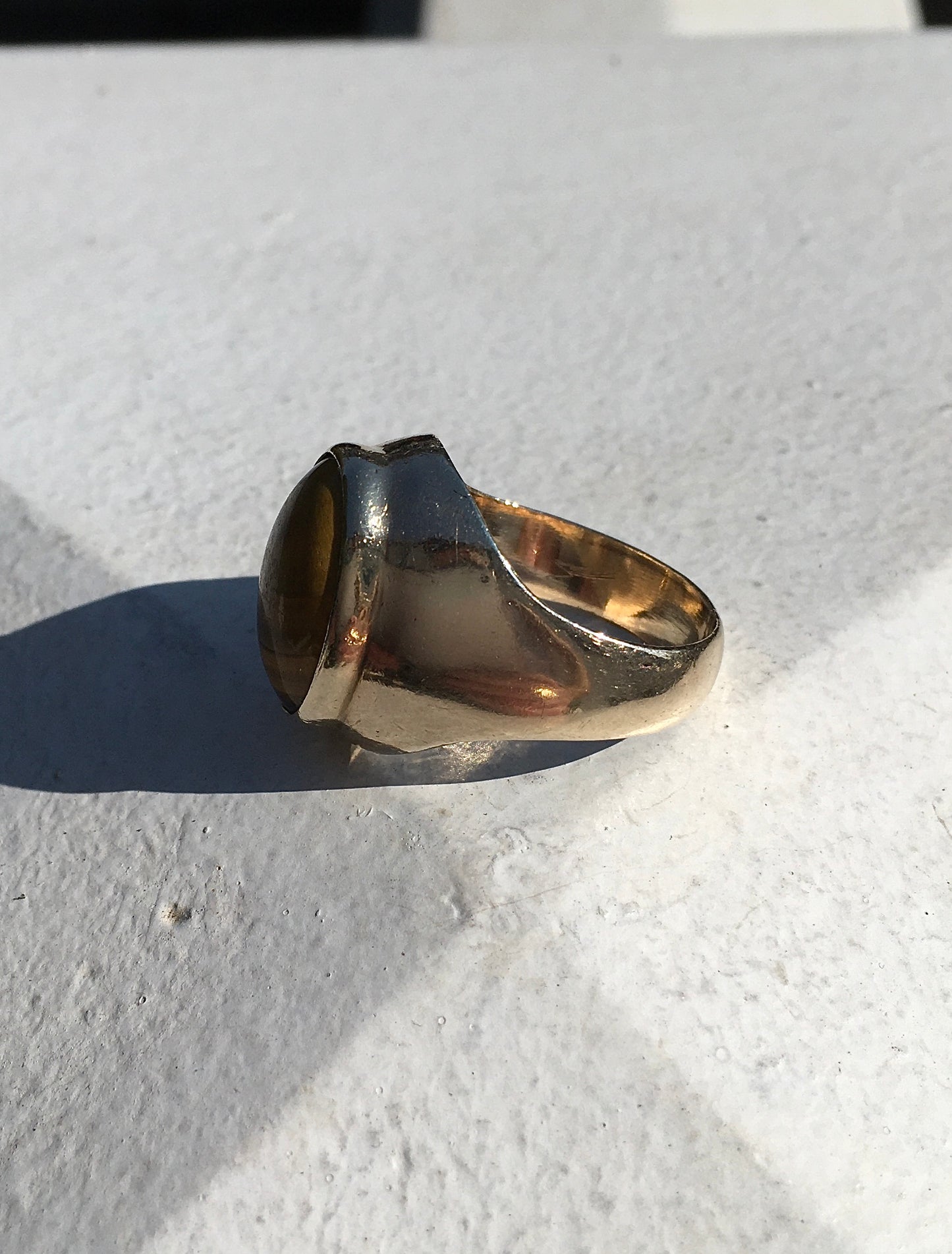 Vintage 1960s 9ct Gold Tiger’s Eye Ring