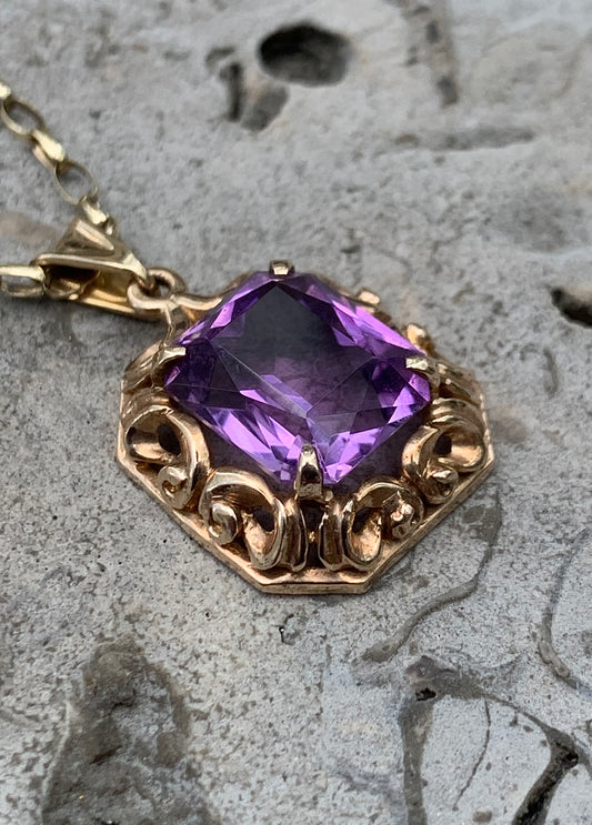 Vintage 9ct Gold Amethyst Necklace