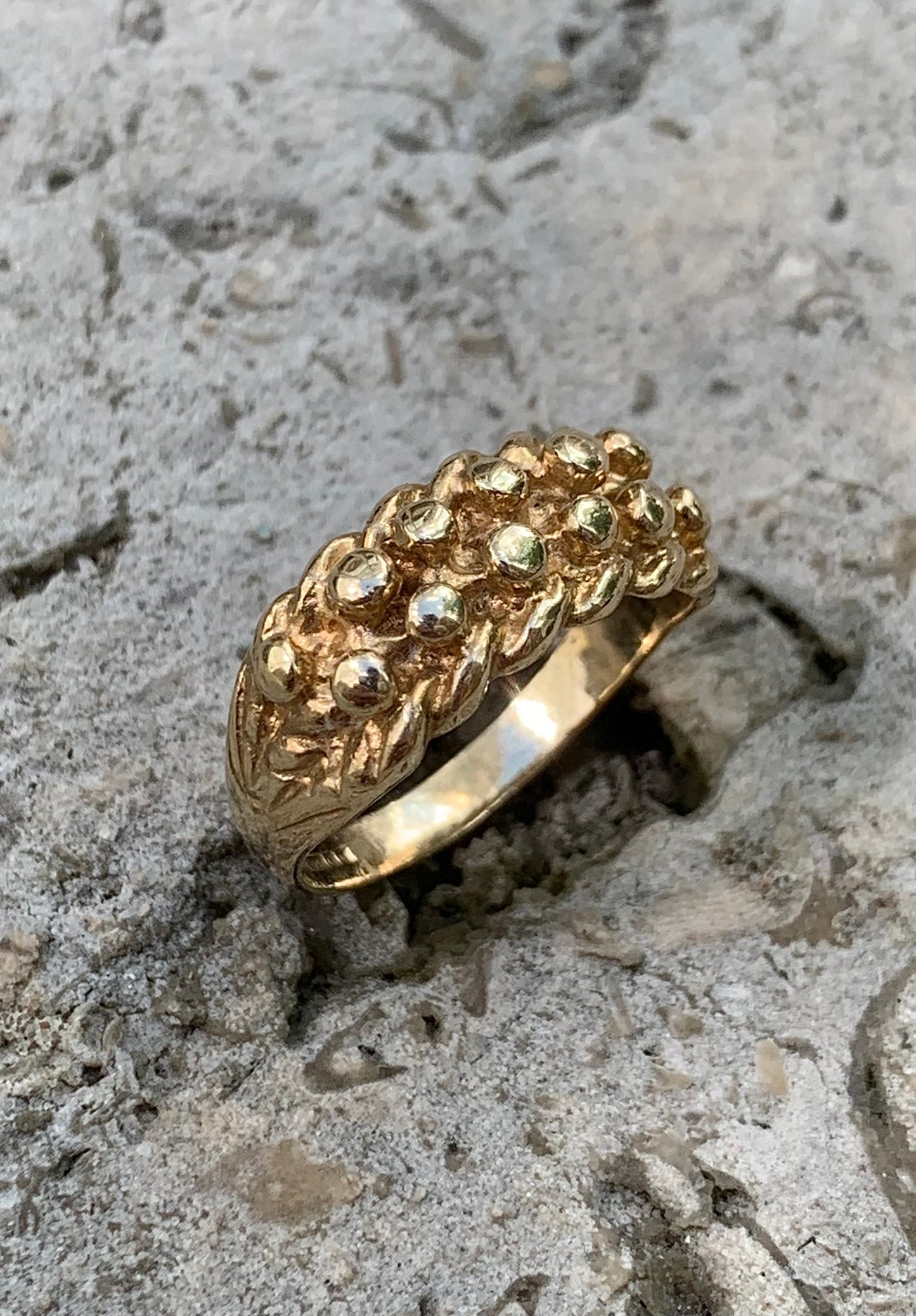 Vintage 9ct Gold Keeper Ring