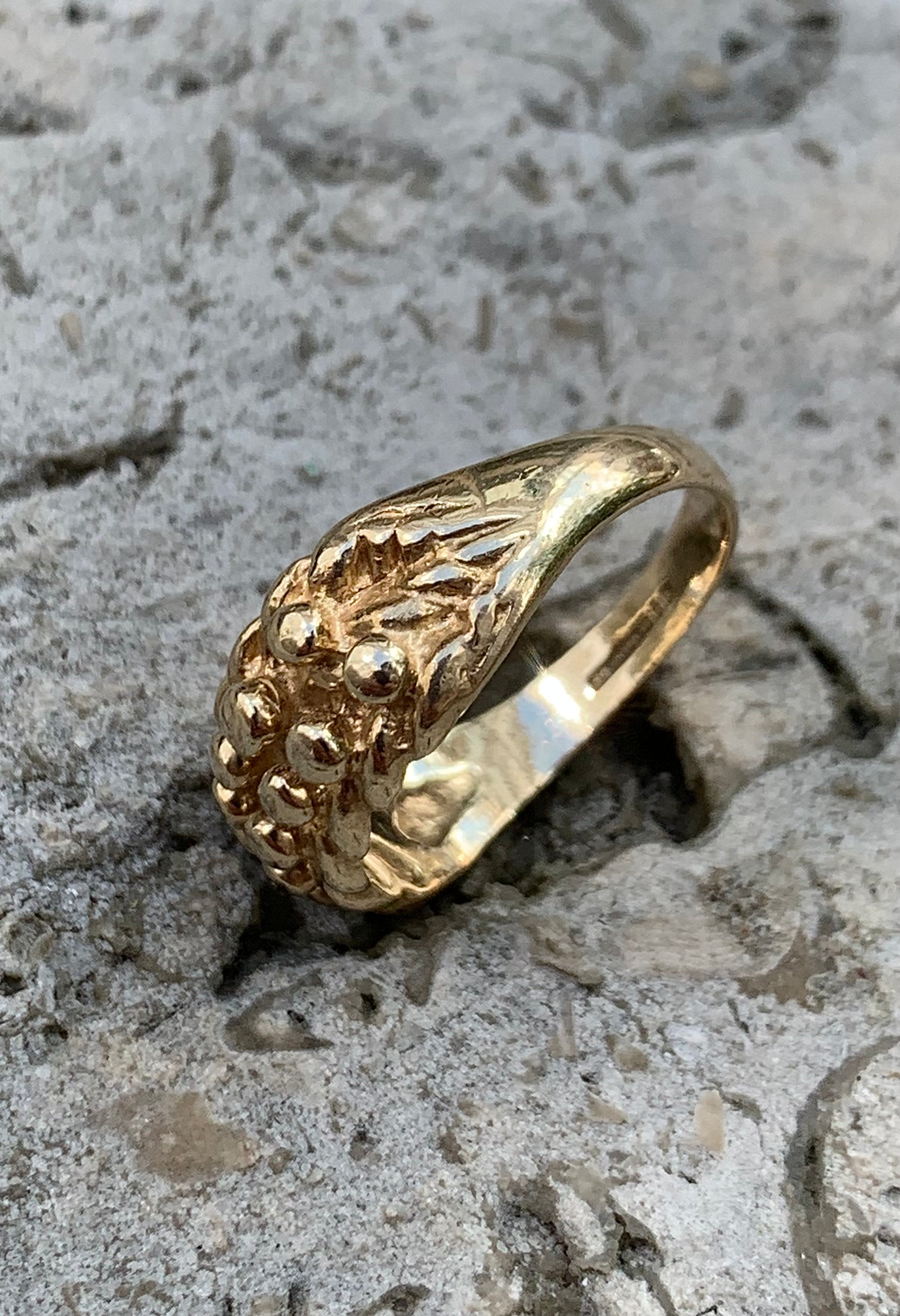 Vintage 9ct Gold Keeper Ring